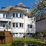 Warnemuende Apartment *